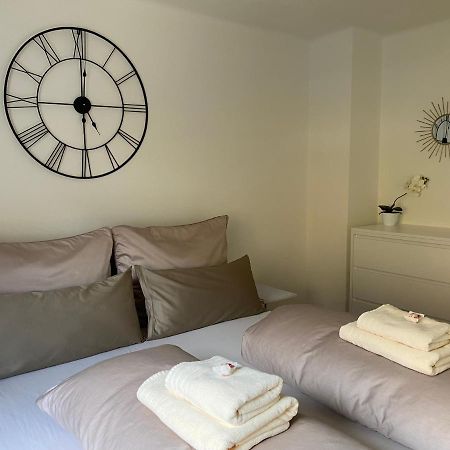 אינסברוק Gemuetliche Wohnung Mit Gartenblick מראה חיצוני תמונה